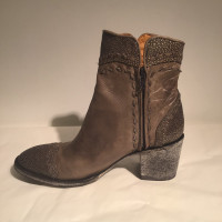 Mexicana Stiefeletten aus Leder in Taupe