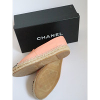 Chanel Chaussons/Ballerines en Cuir en Orange