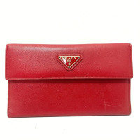 Prada Tasje/Portemonnee Leer in Rood