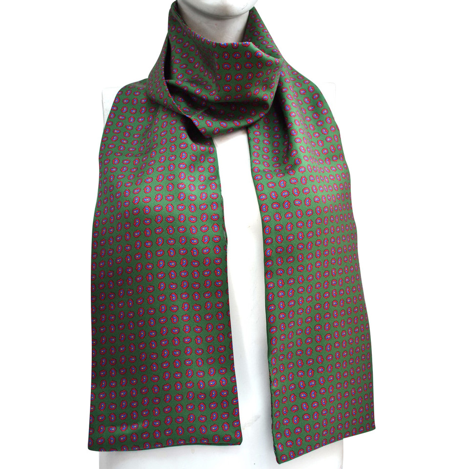 Hugo Boss silk scarf pattern
