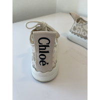 Chloé Sneakers aus Canvas in Beige