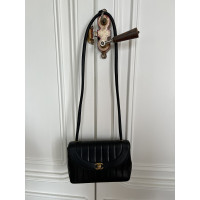 Chanel Classic Flap Bag in Pelle in Nero