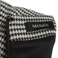 Max & Co Robe fourreau en noir / blanc