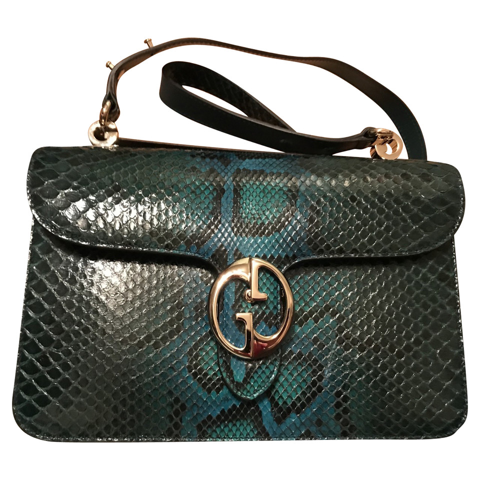 Gucci GG Marmont Crossbody Bag in Grün