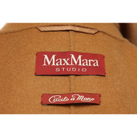 Max Mara Studio Veste/Manteau en Laine en Ocre