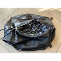 Thomas Wylde Handtasche aus Leder in Schwarz