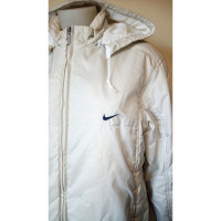 Nike Jacke/Mantel in Weiß