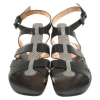 Marc Jacobs Sandalen aus Leder in Schwarz