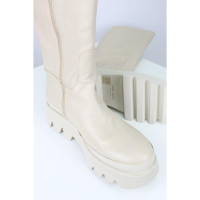 Paloma Barcelo Boots Leather in Beige