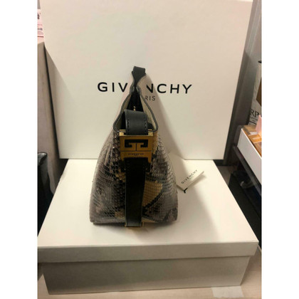 Givenchy GV Bucket Bag aus Leder