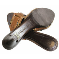 Burberry Prorsum Sandals Leather in Brown