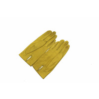 Chanel Handschuhe aus Leder in Gelb