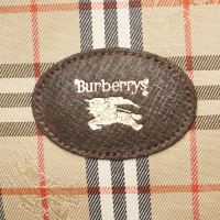 Burberry Clutch aus Canvas in Beige