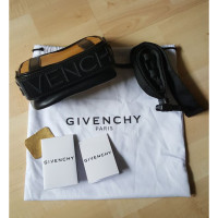 Givenchy MC3 Bum Bag en Cuir en Doré