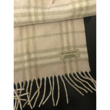 Burberry Scarf/Shawl Cotton in Pink