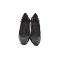 Burberry Pumps/Peeptoes Leather in Black
