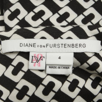 Diane Von Furstenberg Dress in Black / White