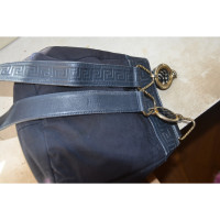 Gianni Versace Handtasche in Blau