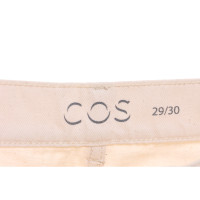 Cos Jeans aus Baumwolle in Creme