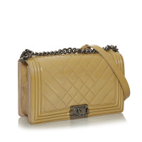 Chanel Boy Bag Patent leather in Beige