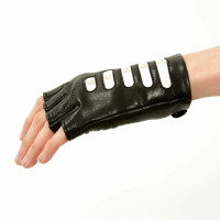 Chanel Gloves Leather in Black