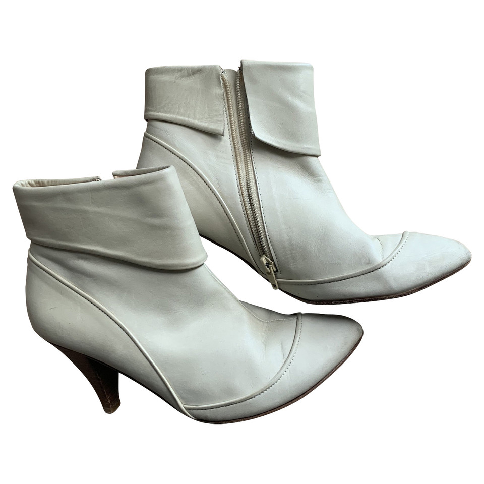 Anne Valerie Hash Ankle boots Leather in Cream