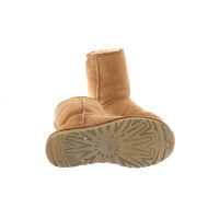 Ugg Australia Ankle boots Suede in Ochre