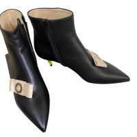 Alessandro Dell'acqua Ankle boots Leather in Black