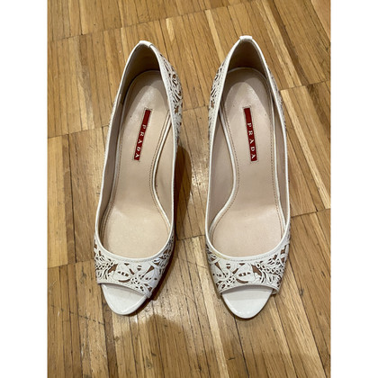 Prada Pumps/Peeptoes Patent leather in White
