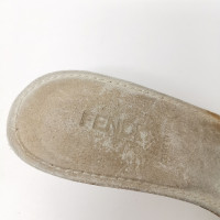 Fendi Sandalen aus Leder in Beige