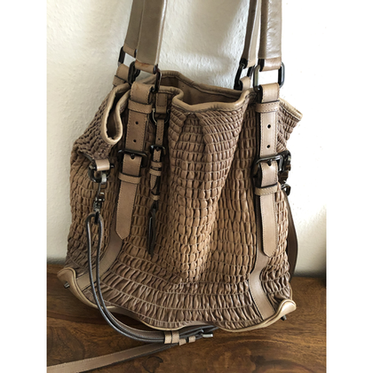 Burberry Sac à bandoulière en Cuir en Beige