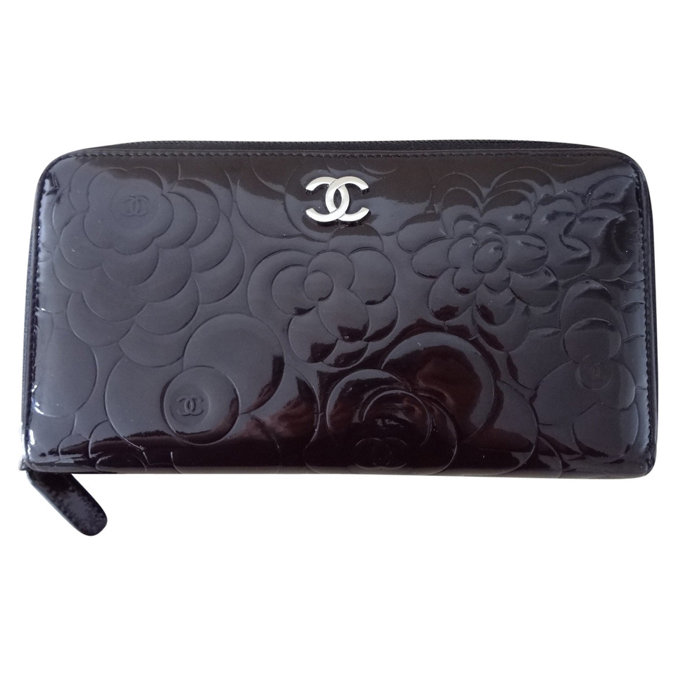 Chanel "Camelia Zip Wallet" Patent Leather