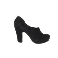 Chie Mihara Pumps/Peeptoes aus Leder in Schwarz