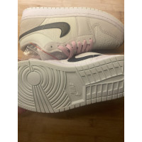 Nike Chaussures de sport en Rose/pink