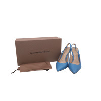 Gianvito Rossi Pumps/Peeptoes Leather in Blue