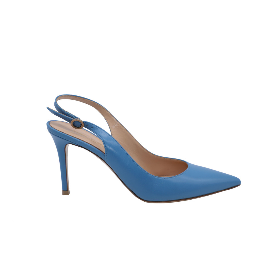 Gianvito Rossi Pumps/Peeptoes Leather in Blue