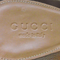 Gucci Pumps/Peeptoes aus Leder in Braun
