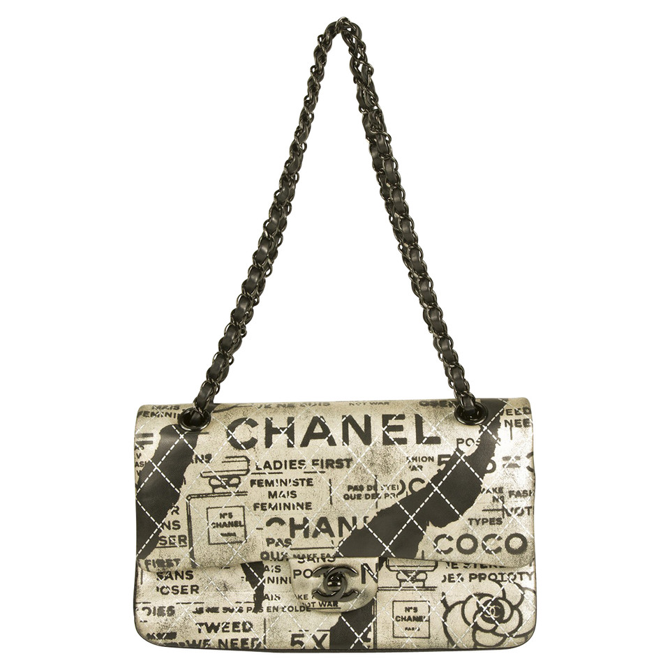 Chanel Classic Flap Bag Medium Leer