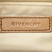 Givenchy Umhängetasche aus Leder in Creme