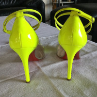 Christian Louboutin Sandals Patent leather in Yellow
