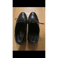 Louis Vuitton Lace-up shoes Leather in Black