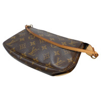 Louis Vuitton Pochette aus Canvas in Braun