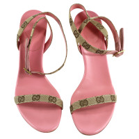 Gucci Sandalen aus Leder in Rosa / Pink