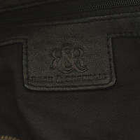 Rock & Republic Umhängetasche aus Leder in Schwarz