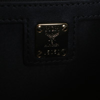 Mcm "Little Veronika satchel medium" in zwart