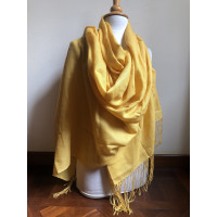 Blumarine Schal/Tuch aus Kaschmir in Gelb