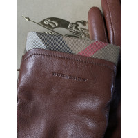 Burberry Handschuhe aus Leder in Braun