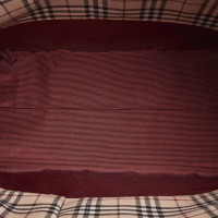 Burberry Tote Bag aus Leder in Rot