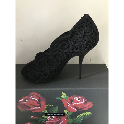 Dolce & Gabbana Sandals in Black