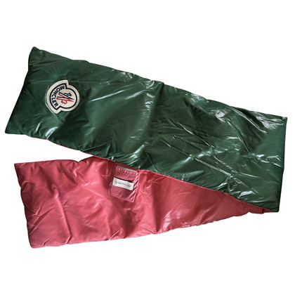 Moncler Scarf/Shawl in Green